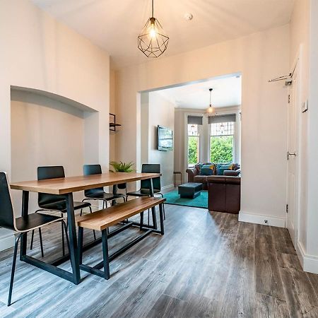 Pass The Keys Beautiful 4Br Restored Red Brick Cafes And Park Belfast Exterior foto