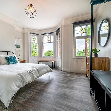 Pass The Keys Beautiful 4Br Restored Red Brick Cafes And Park Belfast Exterior foto