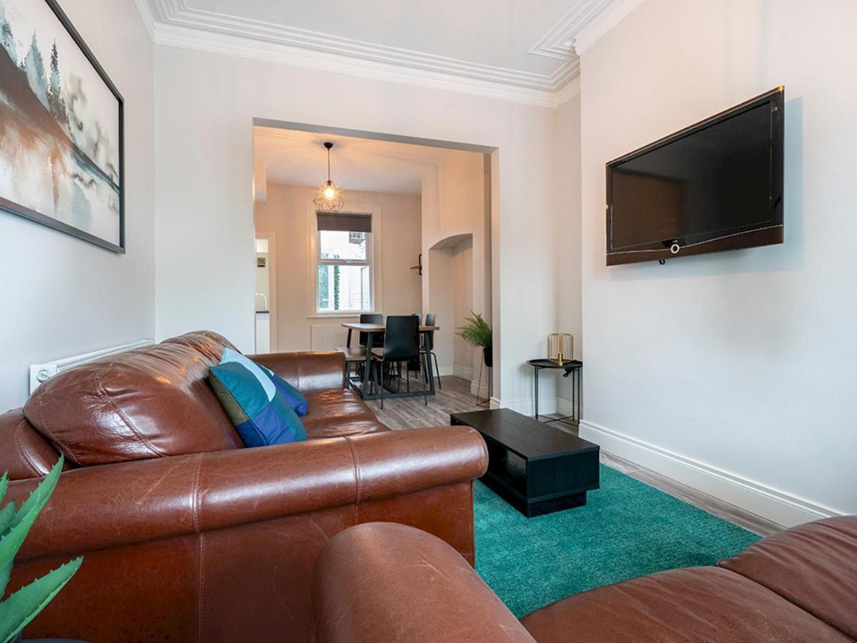 Pass The Keys Beautiful 4Br Restored Red Brick Cafes And Park Belfast Exterior foto