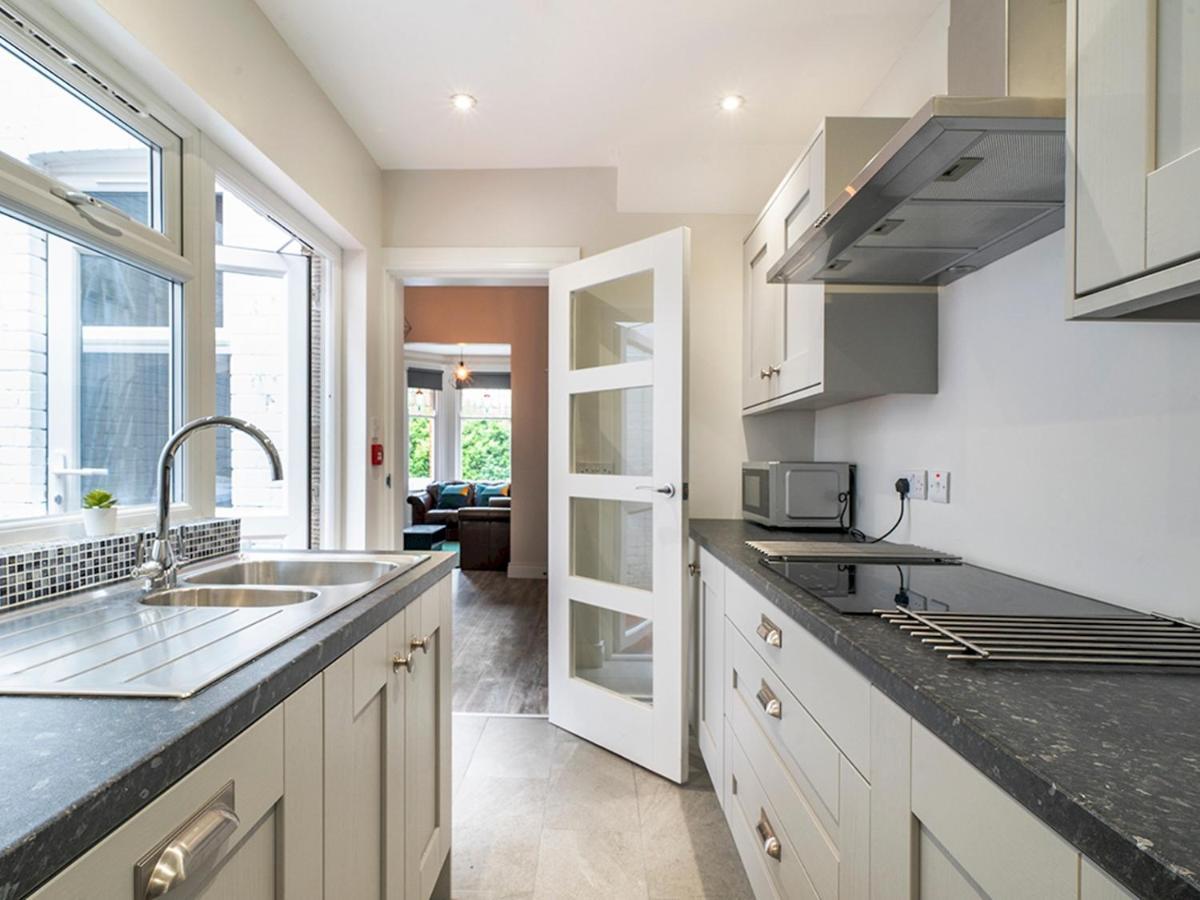 Pass The Keys Beautiful 4Br Restored Red Brick Cafes And Park Belfast Exterior foto