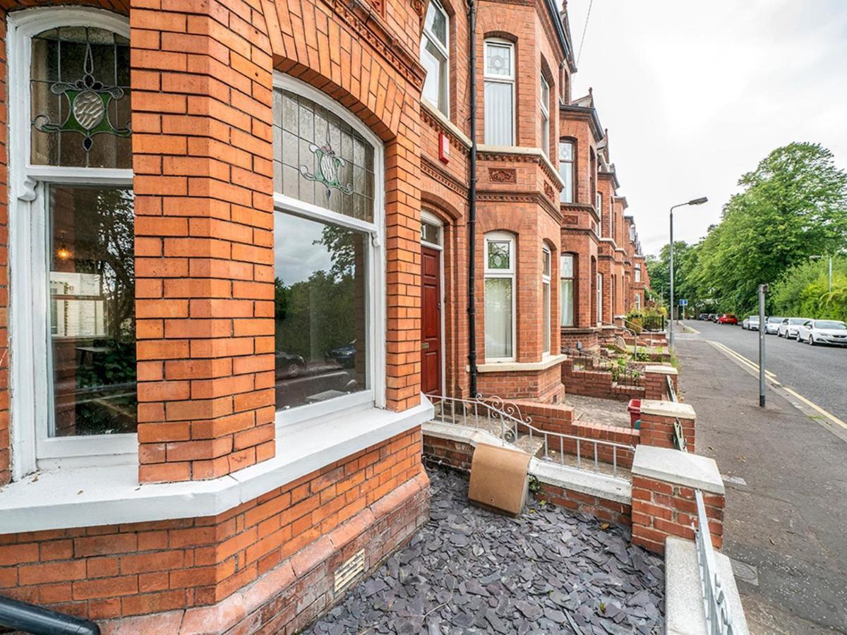 Pass The Keys Beautiful 4Br Restored Red Brick Cafes And Park Belfast Exterior foto
