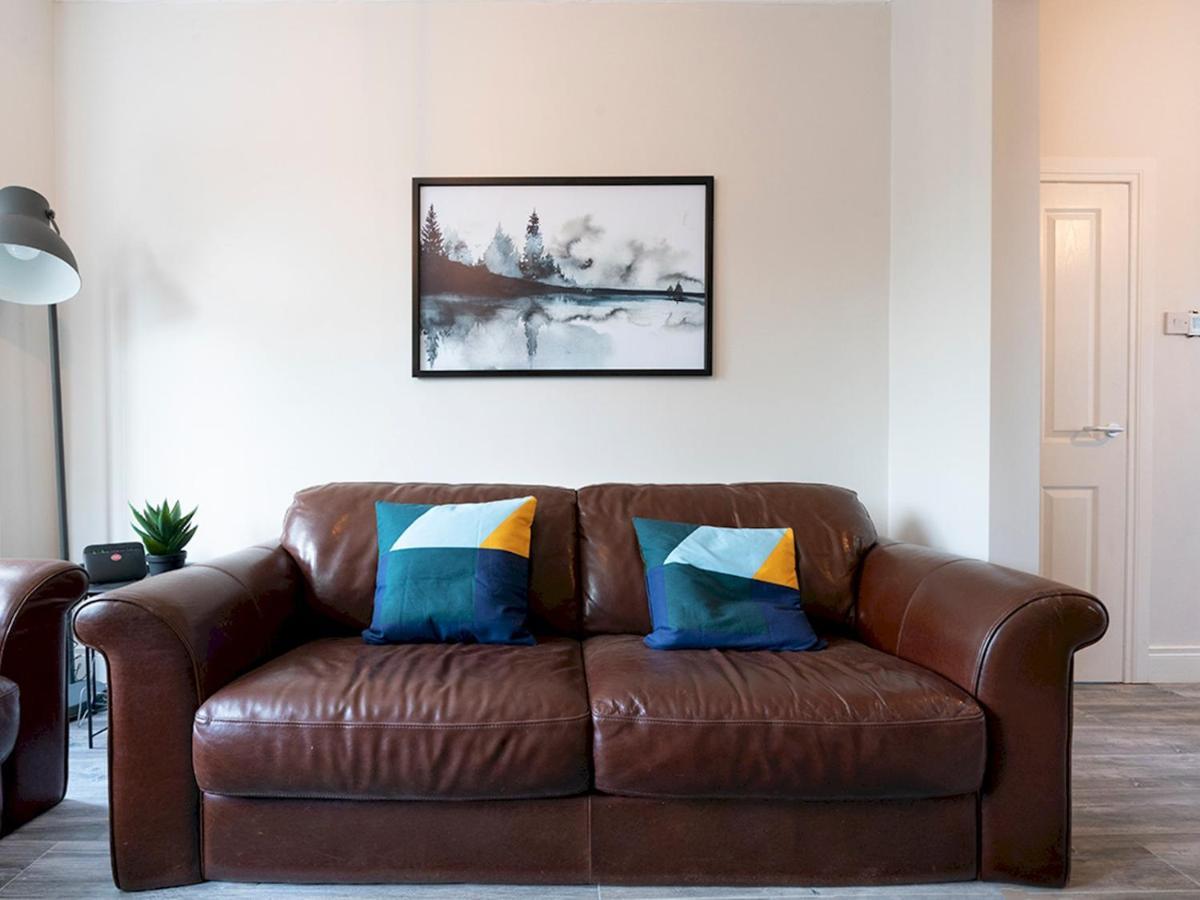 Pass The Keys Beautiful 4Br Restored Red Brick Cafes And Park Belfast Exterior foto