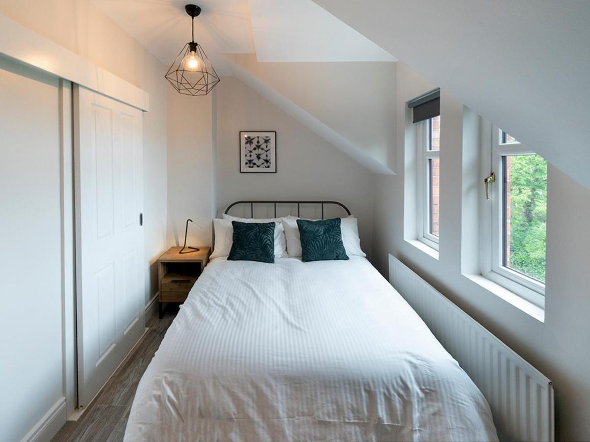 Pass The Keys Beautiful 4Br Restored Red Brick Cafes And Park Belfast Exterior foto
