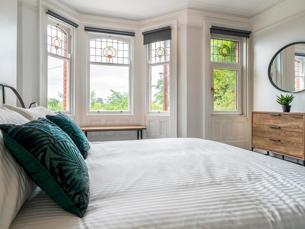Pass The Keys Beautiful 4Br Restored Red Brick Cafes And Park Belfast Exterior foto